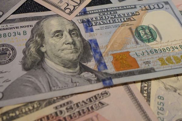 100 dollar bill 600 Unsplash