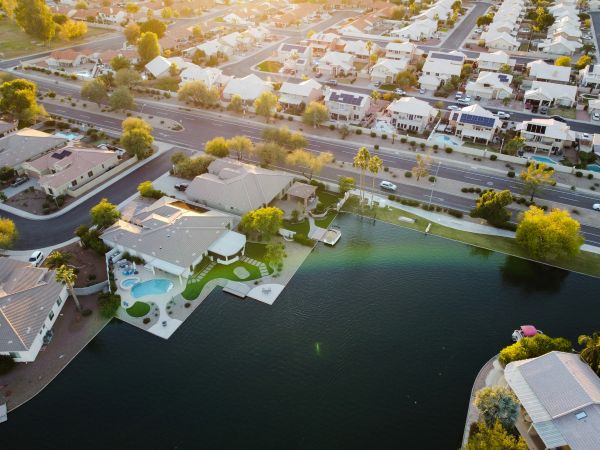 Aerial view of a resort and houses 600 Unsplash