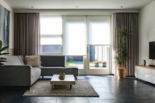 Furniture couch 600 Pixabay
