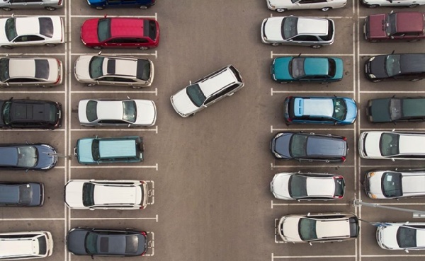 HOA parking3 iStock