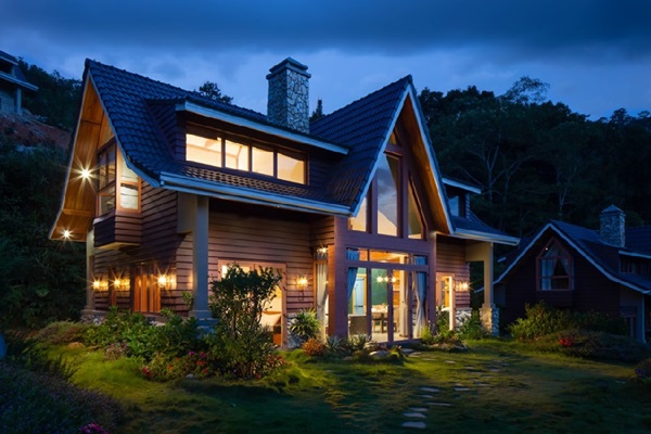 House at night2