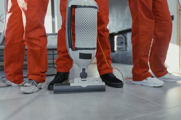People wearing sneakers 600 Pexels