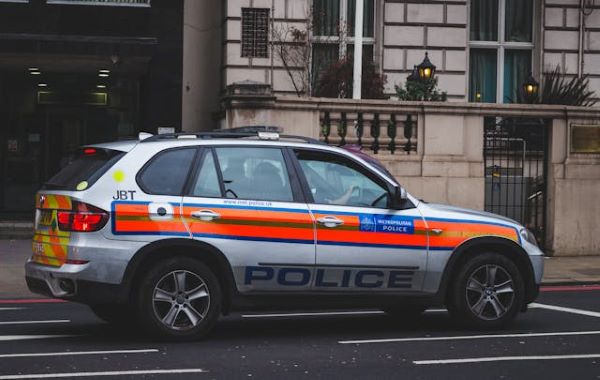Police car UK 600 Pexels