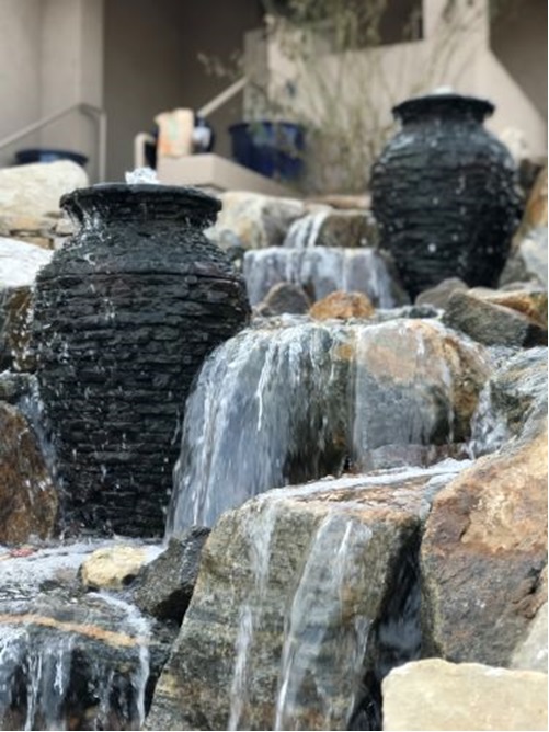 Pondless waterfall1