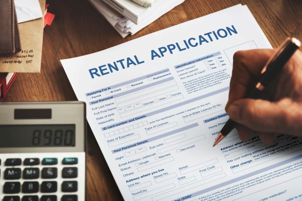 Rental application 600 Freepik