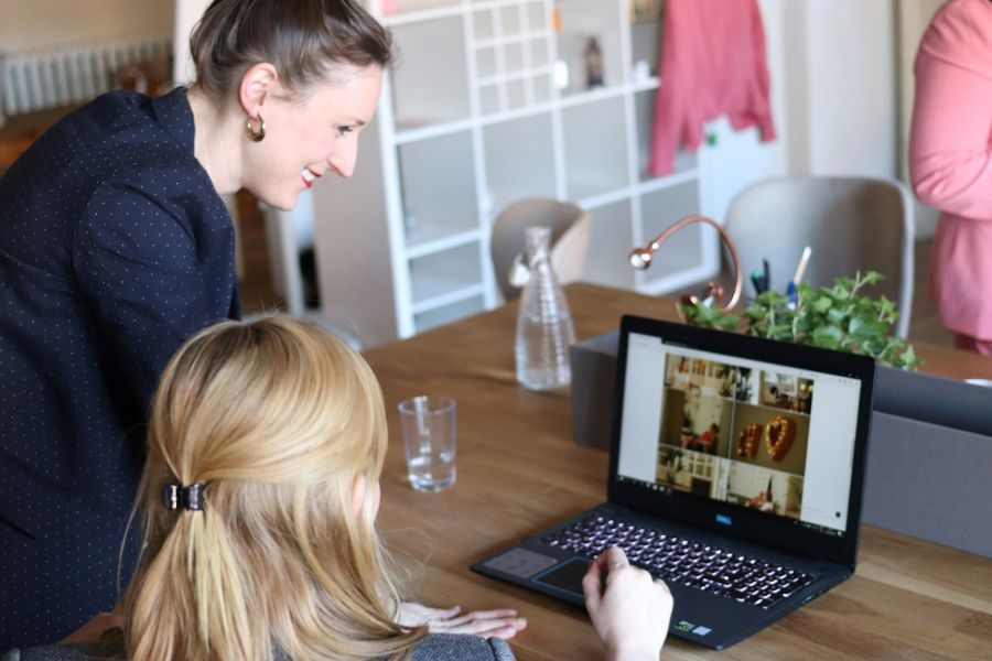 Women on computer
