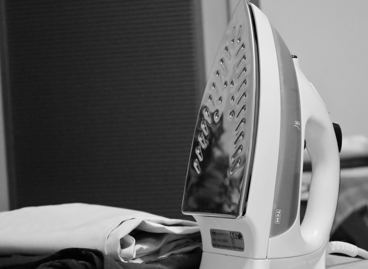 clothes iron