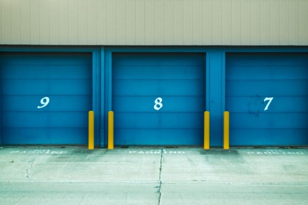 How Temporary Storage Can Simplify Moving and Home Staging