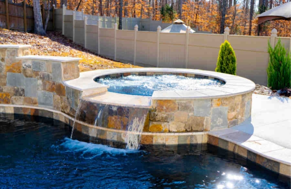 How to Incorporate a Spa into Your Custom Pool Design