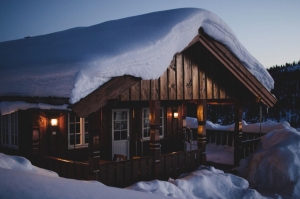 Thinking of Building a Cabin? 5 Amenities to Consider