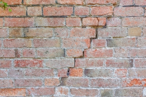 Cracked Wall due to subsidence