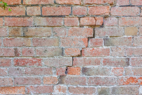 Cracked Wall due to subsidence