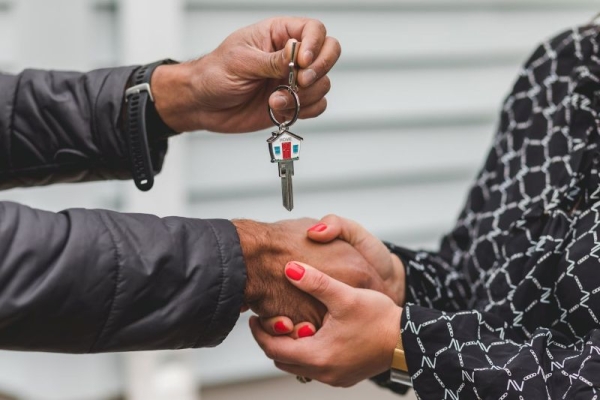 7 Hidden Risks of Skipping a Buyer’s Agent When Investing in Property