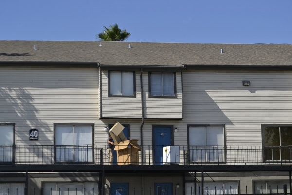 How to Smoothly and Efficiently Move into Your New Apartment