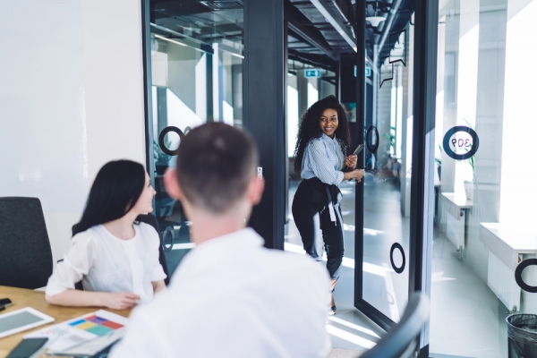 What To Look For In A Meeting Room For Hire