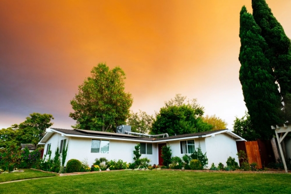 Navigating the World of Cash Home Sales for Small Modern Houses