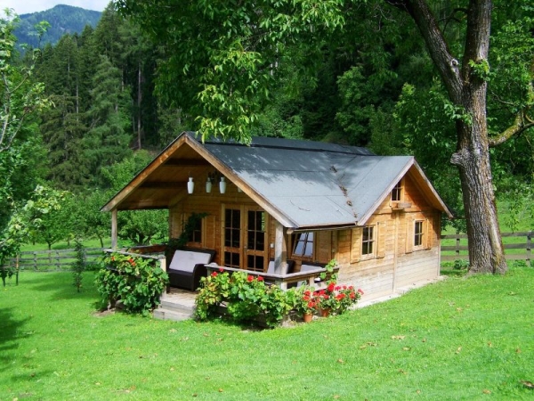 Pros and Cons of Buying a Tiny Home