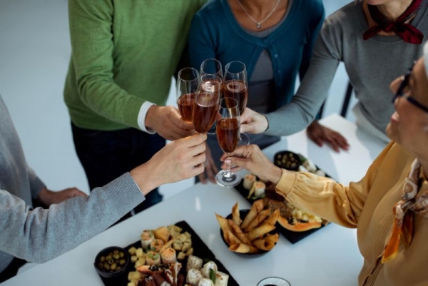 What Are the Features of an Entertaining House?