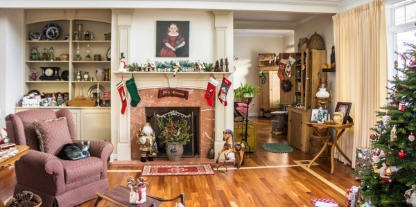 Tips to Decorate Your Holiday Home with Style