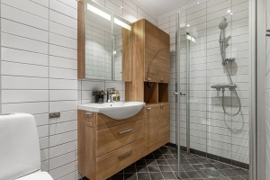 Maximizing Small Spaces: Clever Bathroom Remodel Strategies
