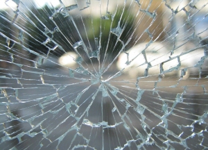 Should I Repair or Replace My Glass? Some Helpful Tips On Saving Money On Those Costly Energy Bills!