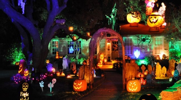 Are You Game To Live On Candy Cane Lane?