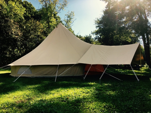 How to Pick the Perfect Fabric for Your Awning