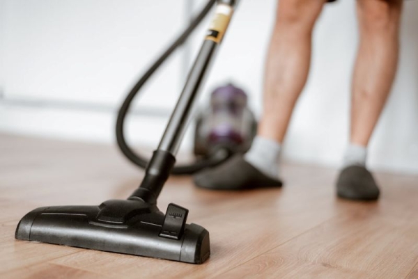 Smart Floor Cleaners: The Hidden Technology Elevating Home Maintenance and Property Value