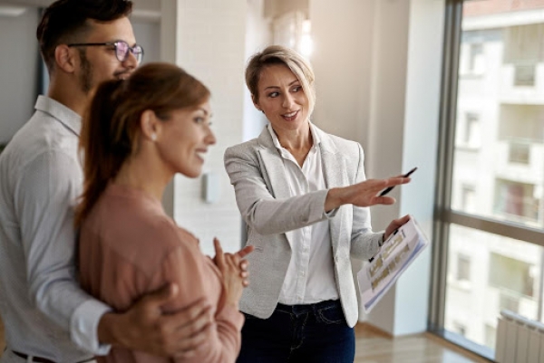 What Do People Expect from a Real Estate Agent