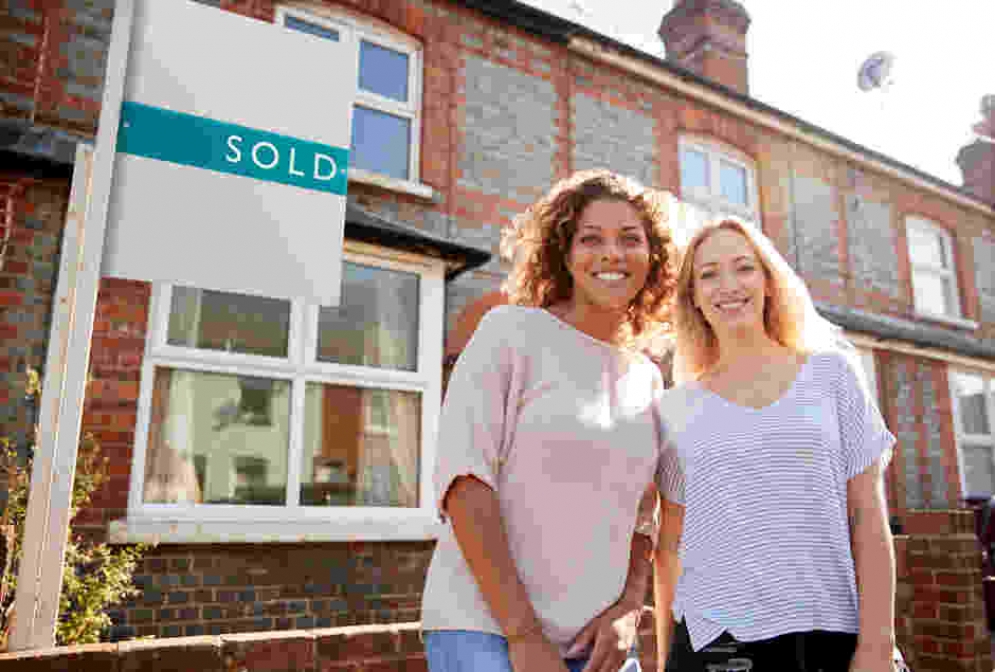 Single Women Own 2.71 Million More Homes Than Single Men [New LendingTree Report]