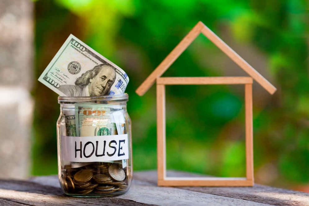 Buyers catch a break as down payments dip from historical peak, Realtor.com