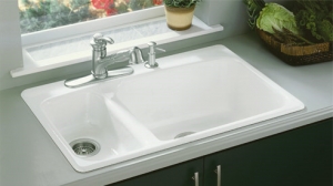 How to Deep Clean Your Kitchen Sink Properly