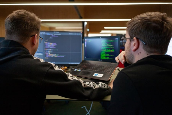 7 Reasons to Outsource Your IT Department