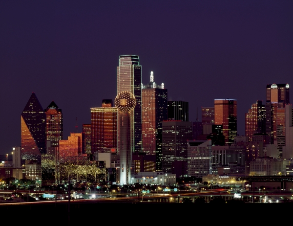 Why is Everyone Moving to Texas &amp; Should I Follow the Crowd?