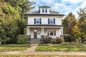 459 Lexington St, Waltham MA
