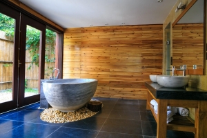 How to Create a Spa-Like Bathroom Experience at Home