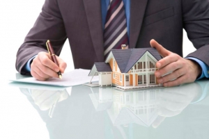 Start a Career in Real Estate - A Beginner's Guide