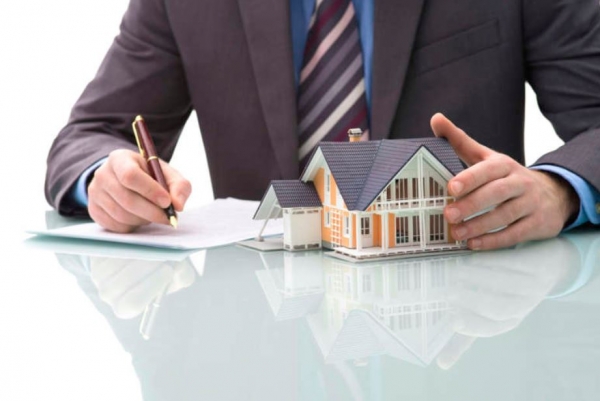 Start a Career in Real Estate - A Beginner's Guide