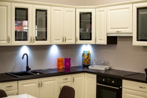 How to Clean Kitchen Cabinets Inside