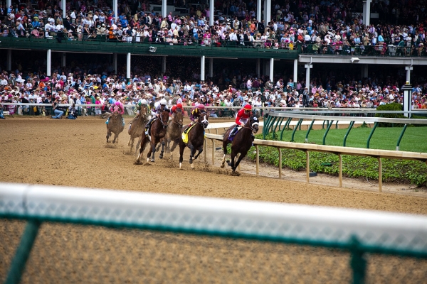 Kentucky Derby action from the 2009 race...
