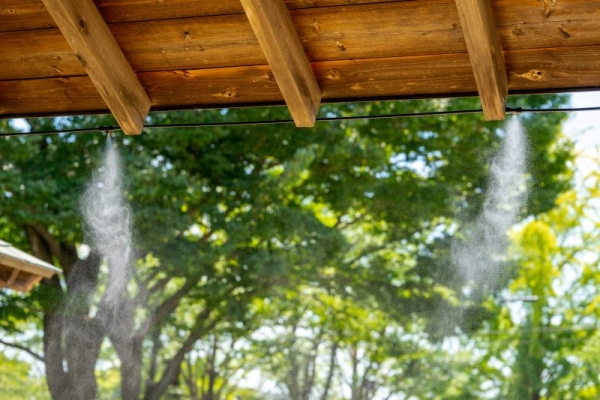 5 Benefits of Installing a Misting System Outdoors