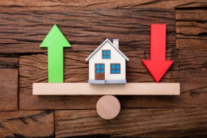 Bidding-War Rate Drops to Lowest Level Since April 2020 As Mortgage Rates Surge