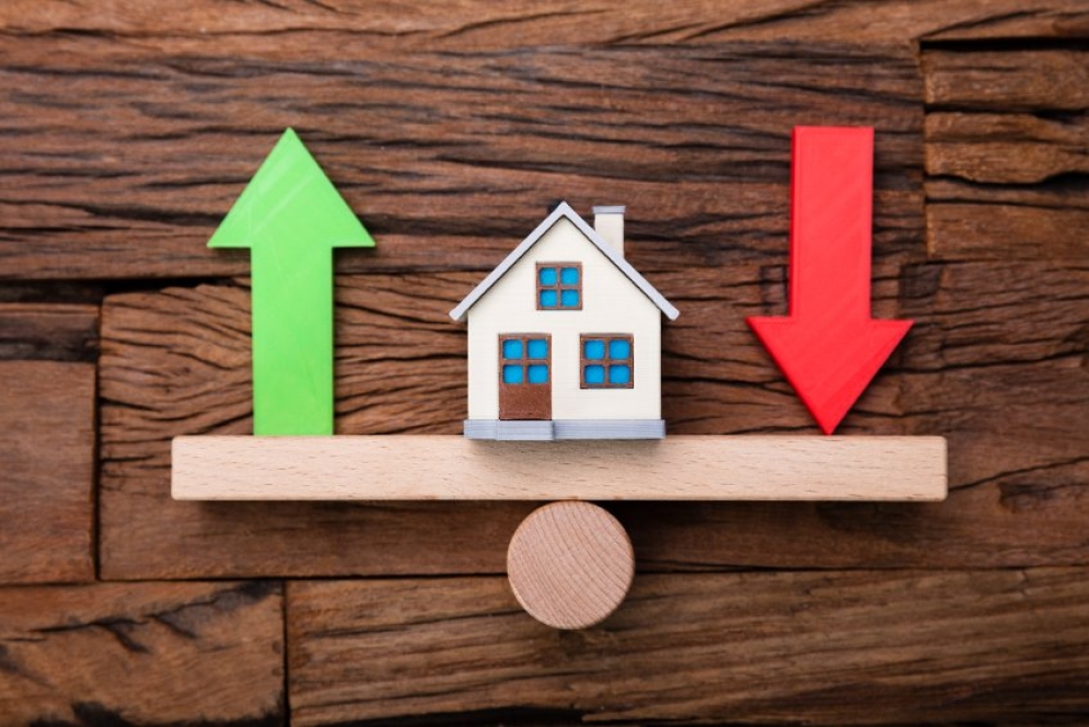 Bidding-War Rate Drops to Lowest Level Since April 2020 As Mortgage Rates Surge