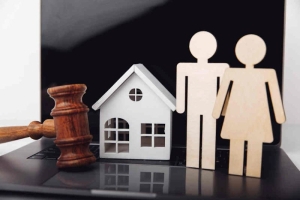 When Should You Sell the Family Home During a Divorce or Separation?