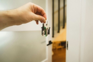 Storage Strategies For Homebuyers and Sellers in Tight Markets