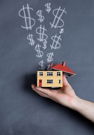 Should You Buy a Resale House vs New Construction Today?
