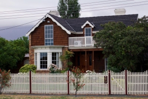 Increasing Property Value: Finding Affordable Fencing Contractors Near Illinois