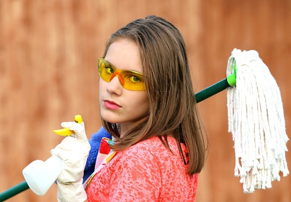 How to Keep Your Vacation House Sparkling Clean With Minimal Effort