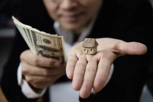 Cash Buyer vs Real Estate Agent in Kentucky: Which Is Better for a Fast Sale?