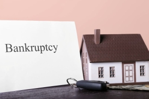 How Bankruptcy Works If You Want to Keep Your Home